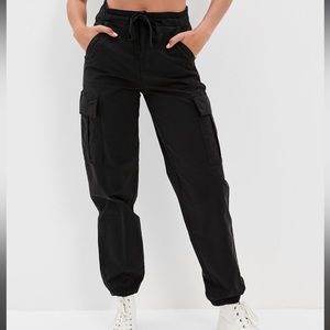 American Eagle baggy cargo joggers